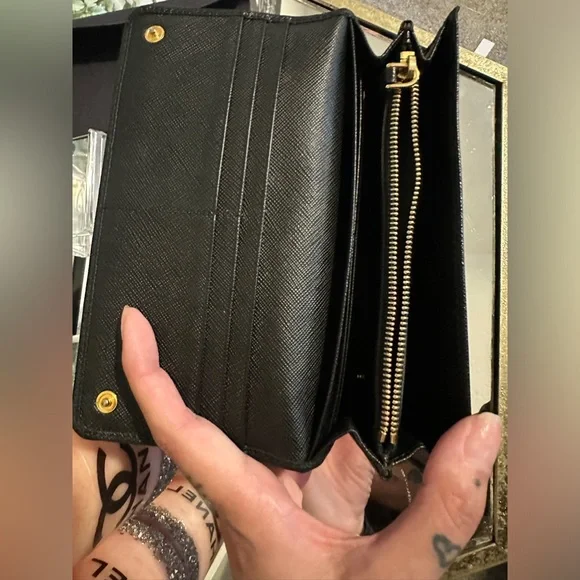 Prada ribbon long saffiano black continental bow wallet with Prada box - Picture 10 of 16